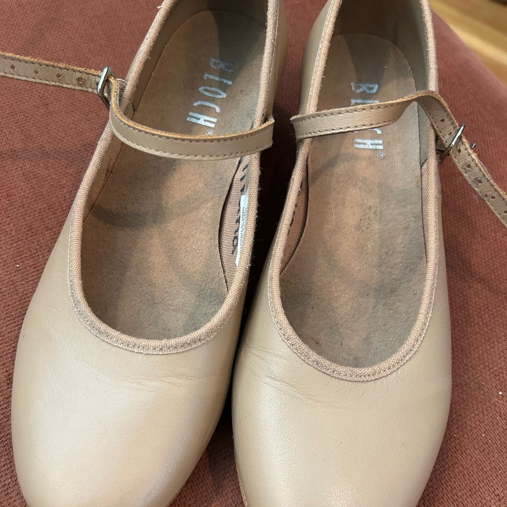 Bloch Beige/Tan Mary Jane Ballet Flats with Strap